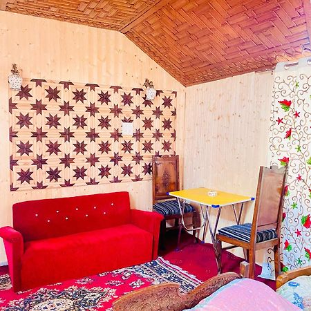 House Boat New Pala Palace Srinagar  Luaran gambar