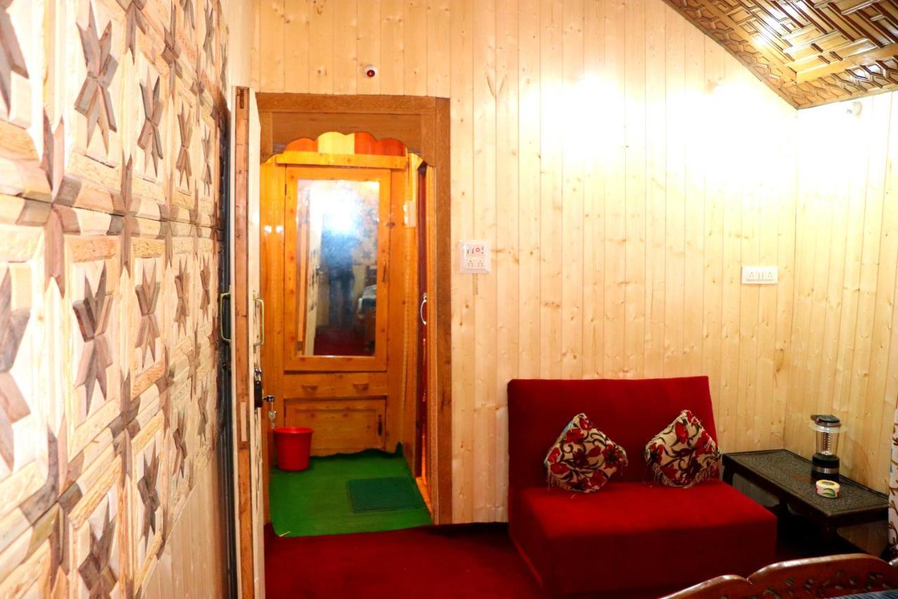 House Boat New Pala Palace Srinagar  Luaran gambar