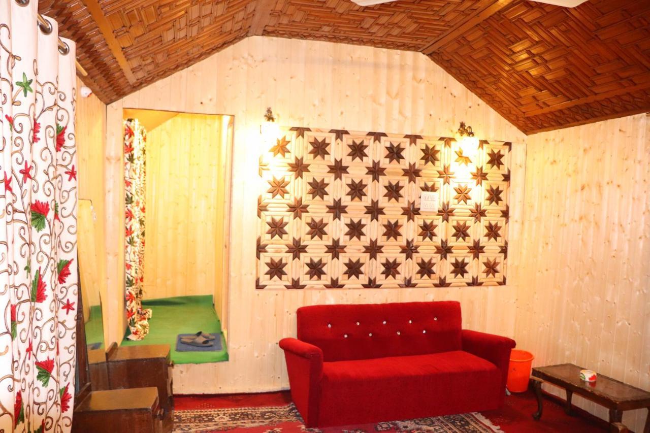 House Boat New Pala Palace Srinagar  Luaran gambar