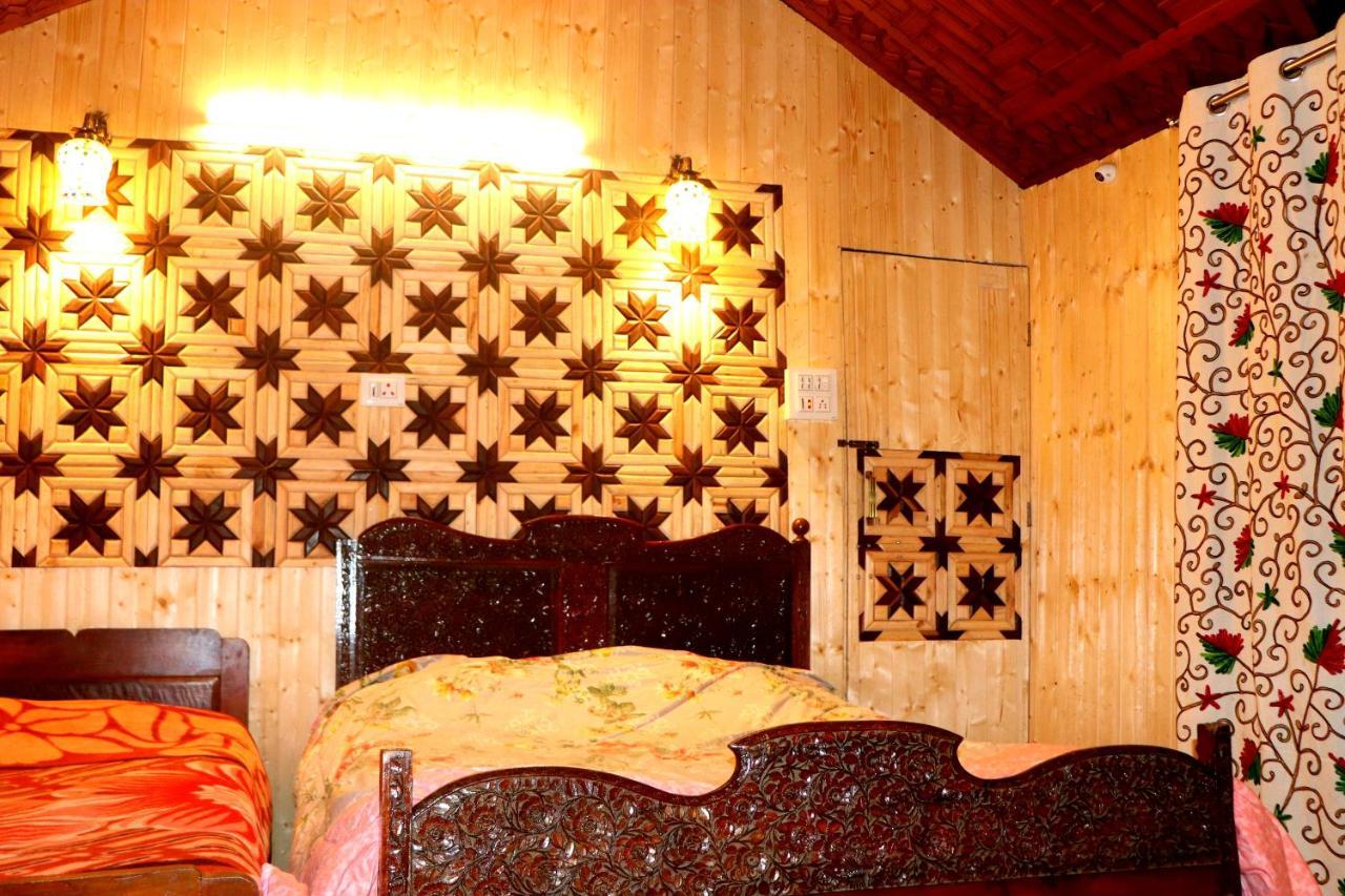 House Boat New Pala Palace Srinagar  Luaran gambar